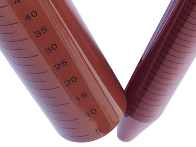 管体表面黑色刻度清晰，准确度±2%