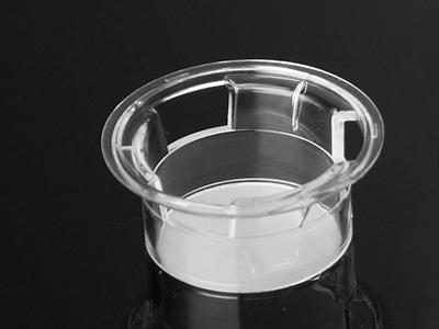 聚碳酸酯（PC）膜具有更强的细胞粘附性，孔密度更高，能完成更多跨膜物质交换