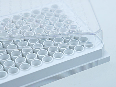 单向盖与板体松紧适中，带有凝聚环，利于透气，同时防止培养液污染、耗损